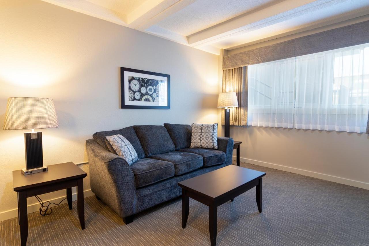 Bcm Inns Fort Mcmurray - Downtown ภายนอก รูปภาพ
