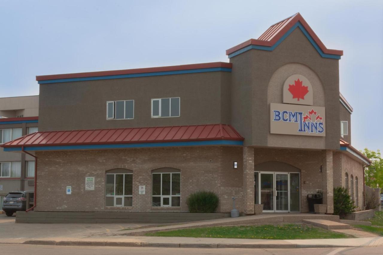 Bcm Inns Fort Mcmurray - Downtown ภายนอก รูปภาพ